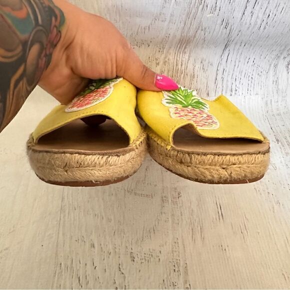 Lilly Pulitzer sling back espadrilles in watch hill yellow pineapple Sz 9 - Picture 10 of 10